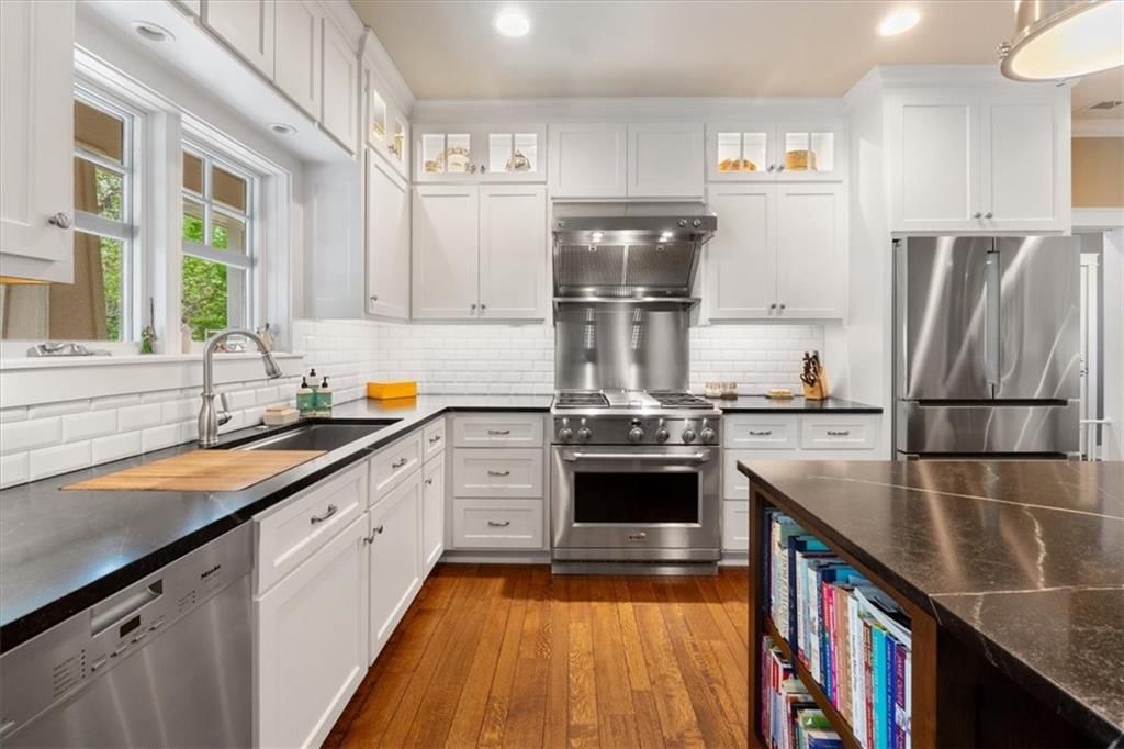5812 Reinhardt Drive — photo 8