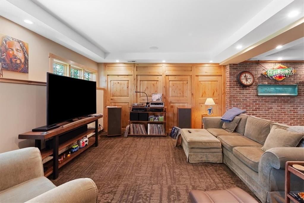 5812 Reinhardt Drive — photo 35