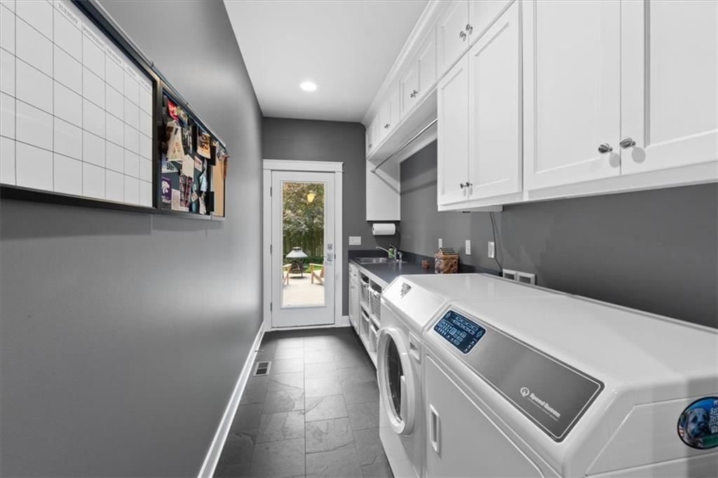 5812 Reinhardt Drive — photo 41