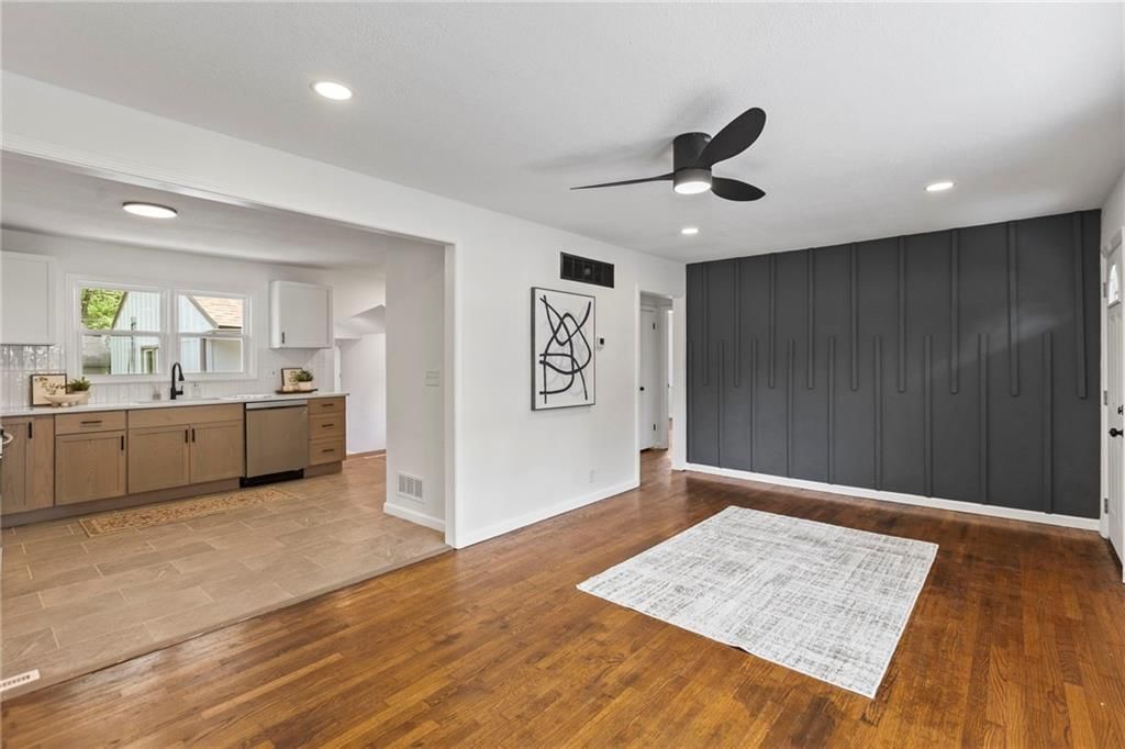 2709 N 65th Terrace — photo 9