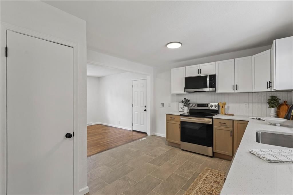 2709 N 65th Terrace — photo 13