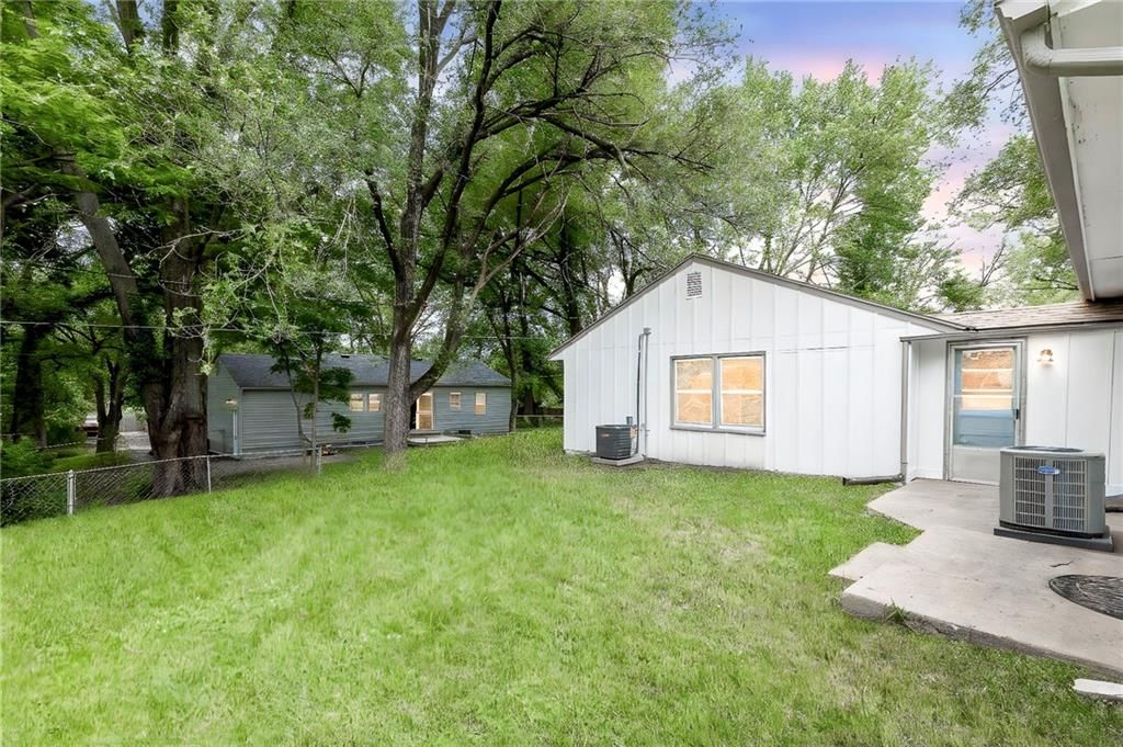 2709 N 65th Terrace — photo 35