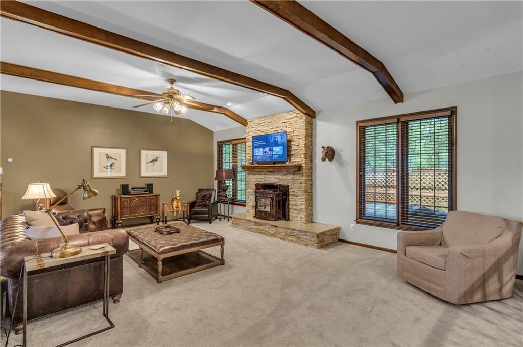 126 Rohrer Heights Drive — photo 9