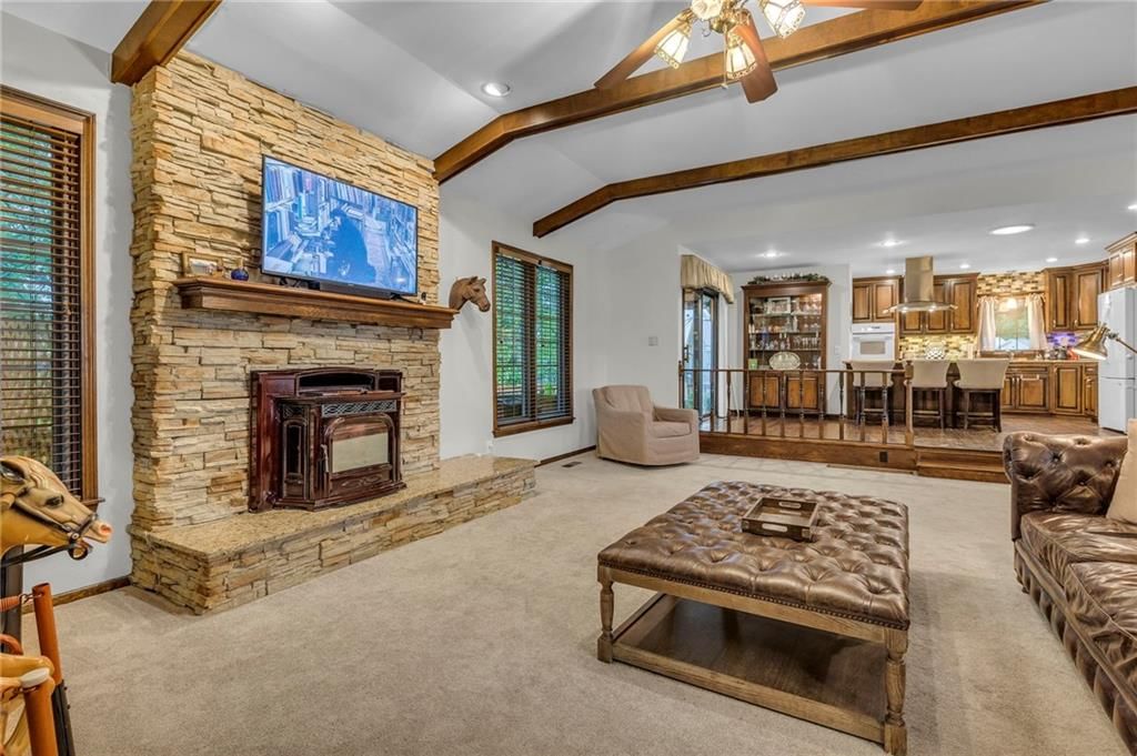 126 Rohrer Heights Drive — photo 10