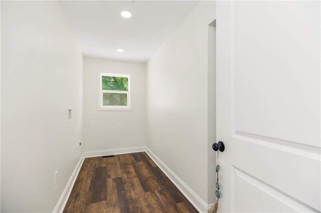 20513 Lowemont Road — photo 28