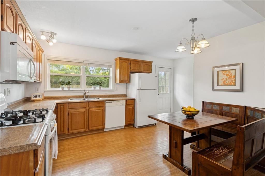 4211 E 115TH Street — photo 10
