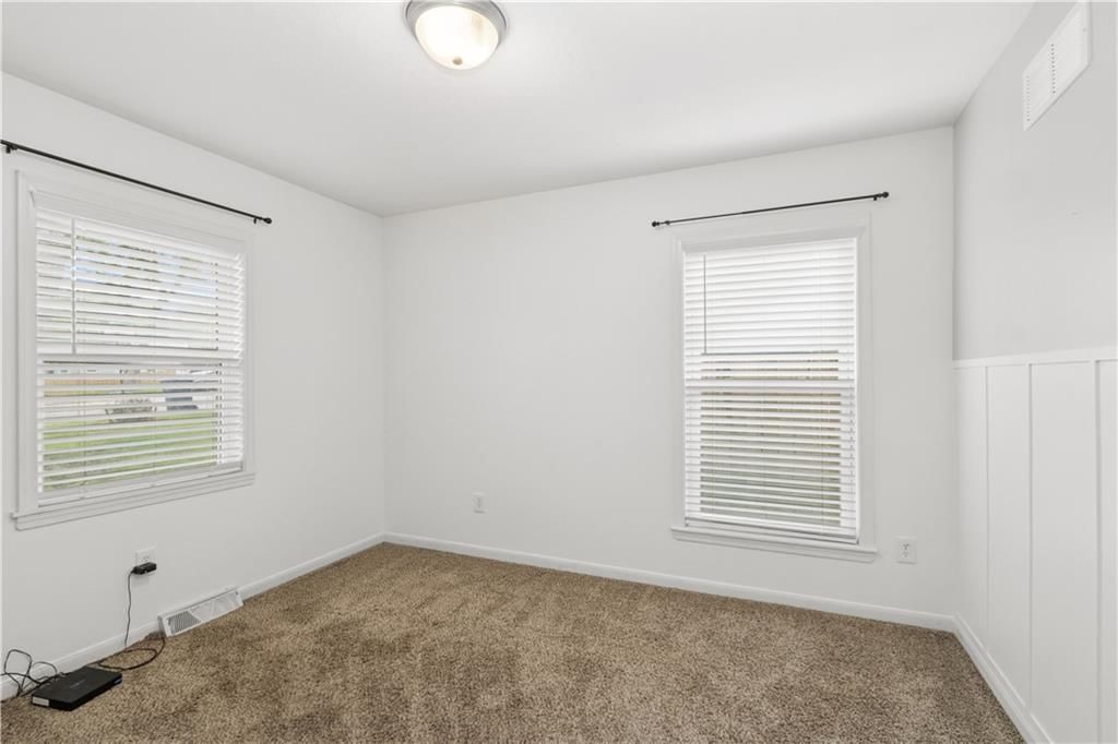 4211 E 115TH Street — photo 16