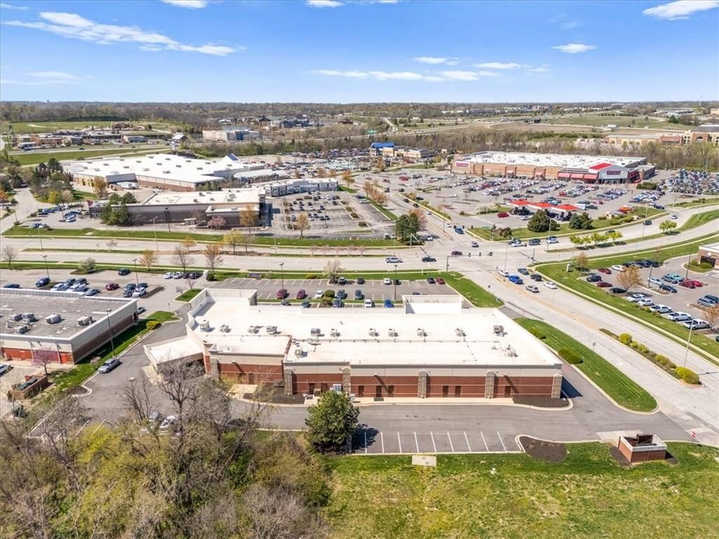 18931 E Valley View Parkway — photo 47