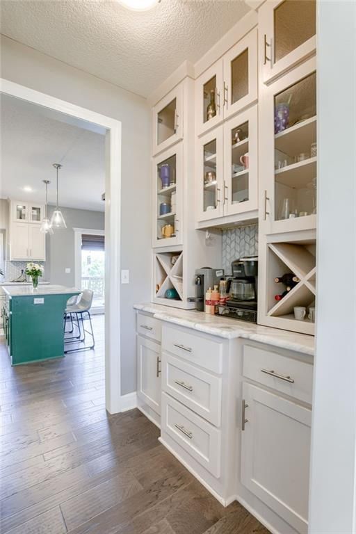 Photo 13 of 49 - 8721 N Mersington Avenue