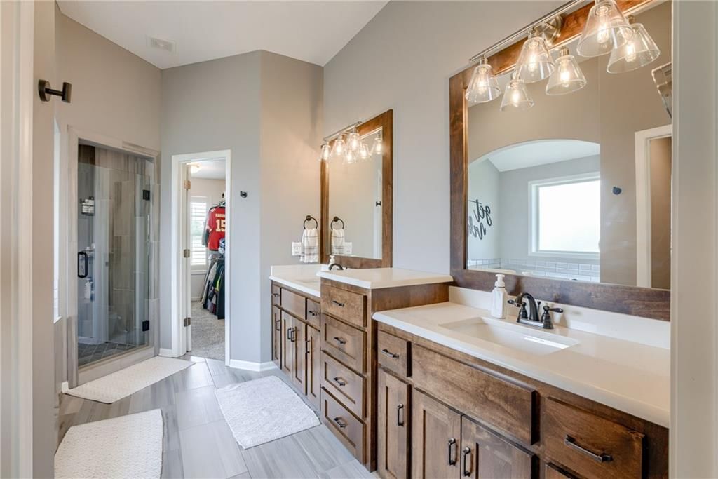 Photo 22 of 49 - 8721 N Mersington Avenue