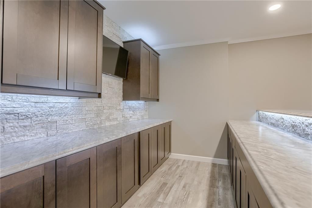 Photo 34 of 49 - 8721 N Mersington Avenue