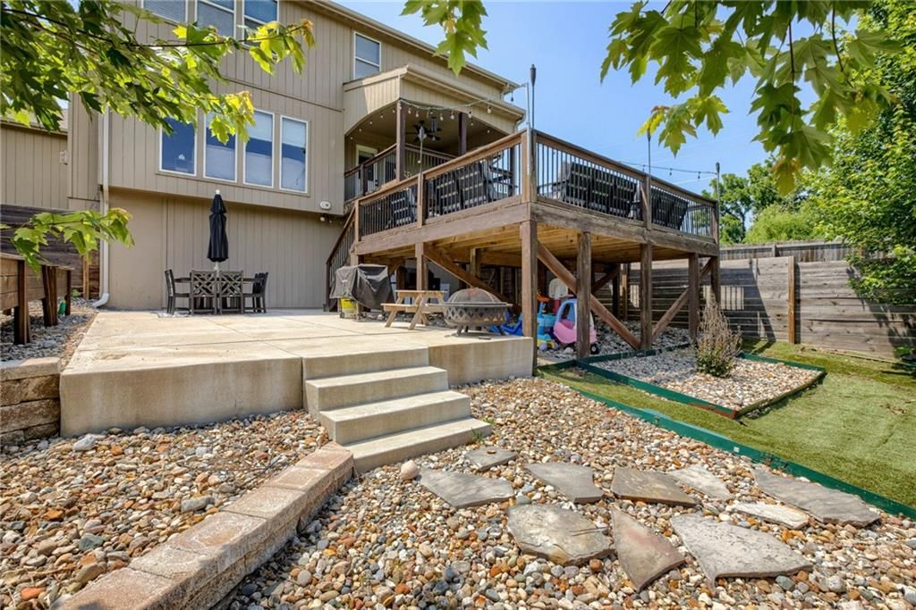 Photo 41 of 49 - 8721 N Mersington Avenue