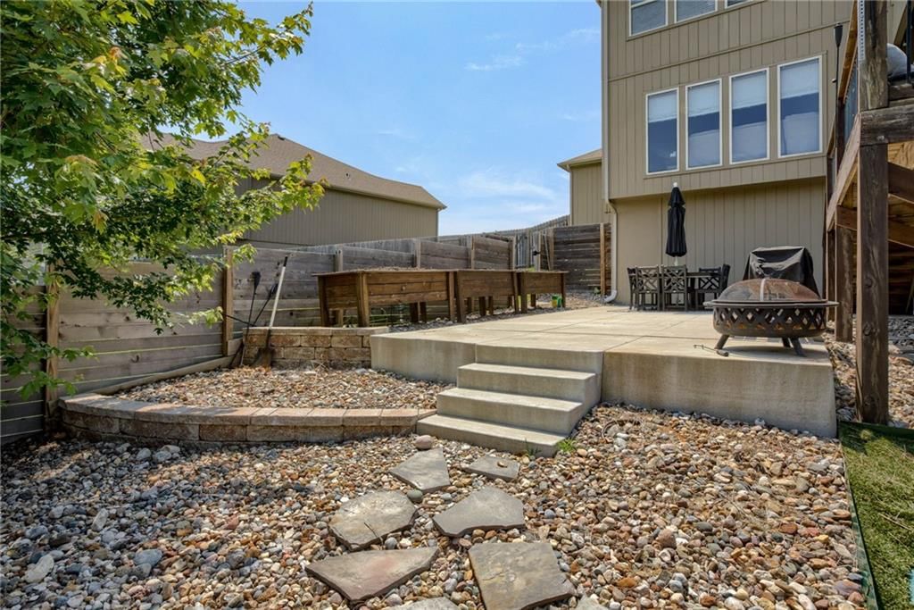 Photo 42 of 49 - 8721 N Mersington Avenue