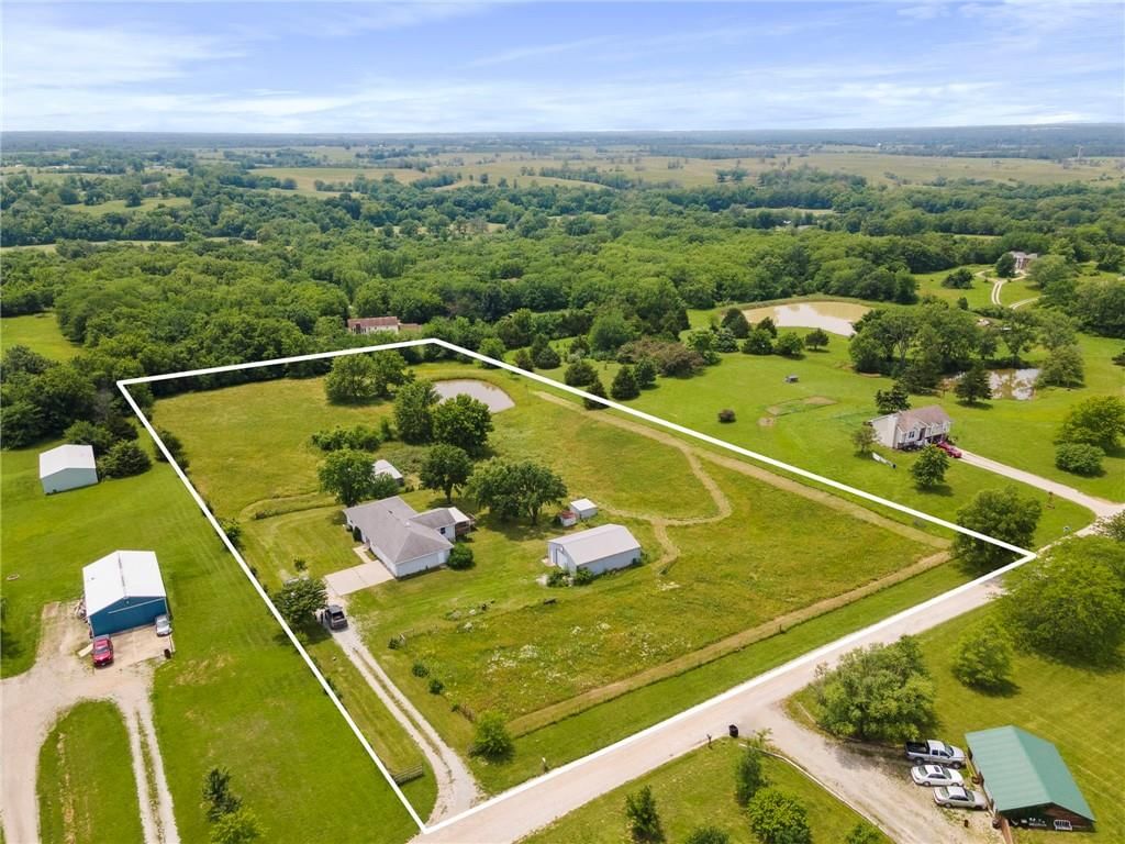 Photo 21 of 22 - 12 SW 365th Road