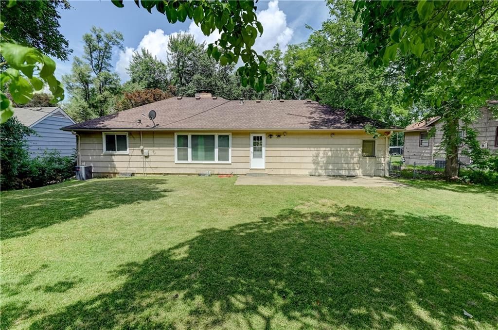 7907 Elm Avenue — photo 41