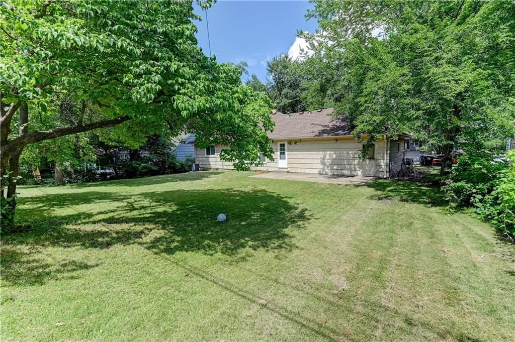 7907 Elm Avenue — photo 42