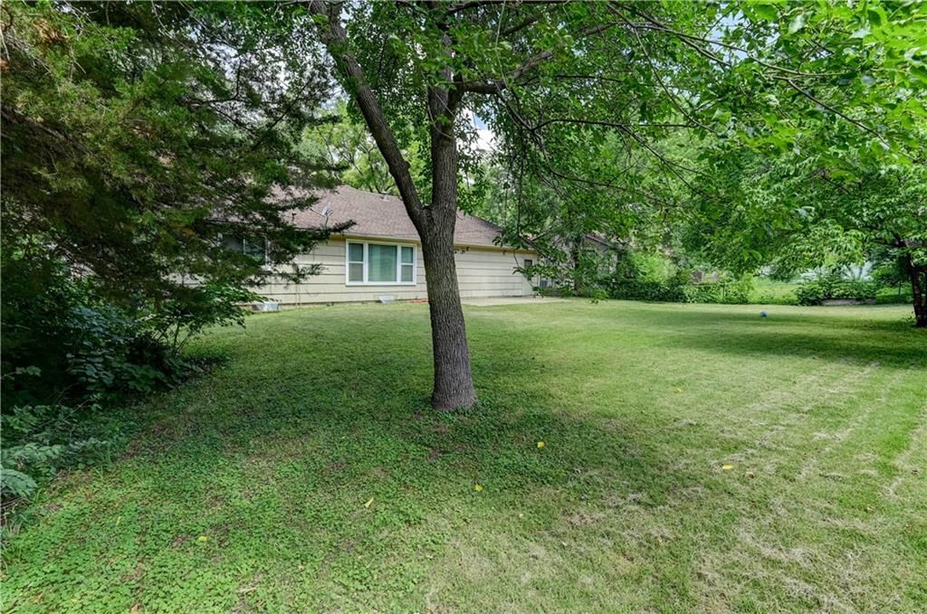 7907 Elm Avenue — photo 43