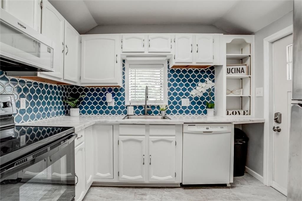 6005 NE 50TH Street — photo 3