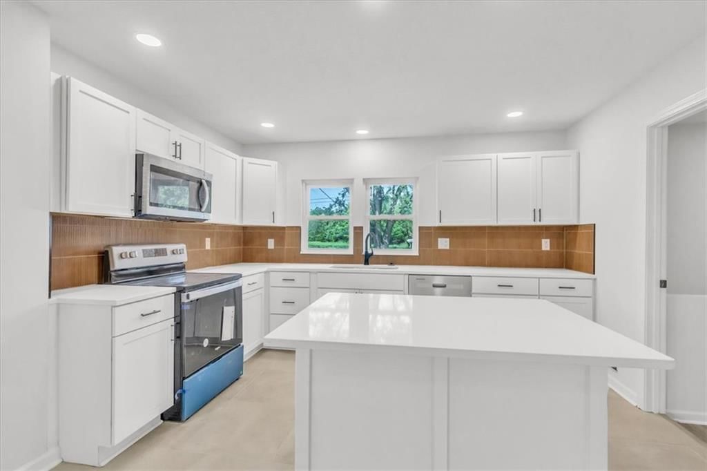12926 Virginia Avenue — photo 16
