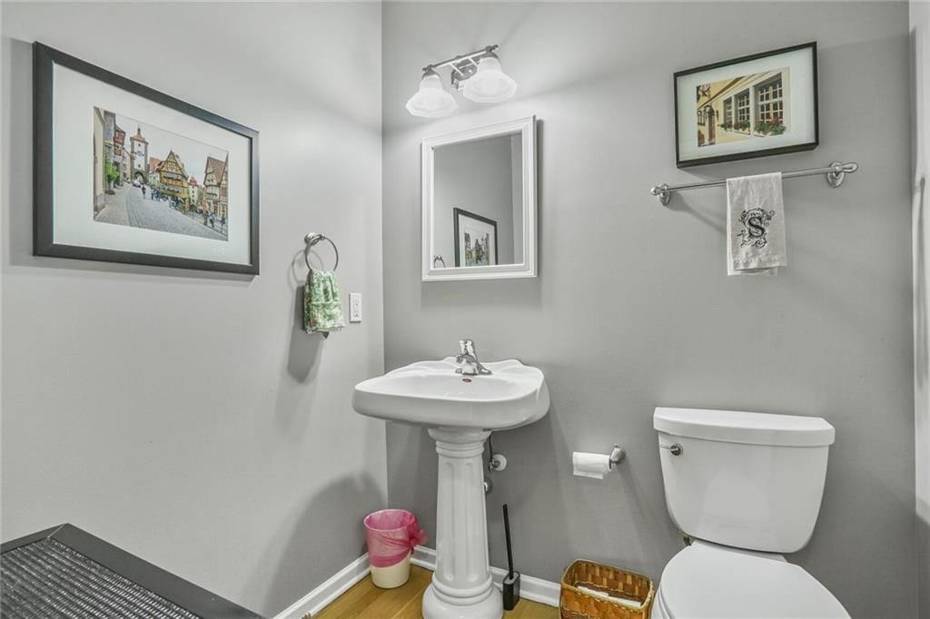 6522 W 133rd Terrace — photo 8