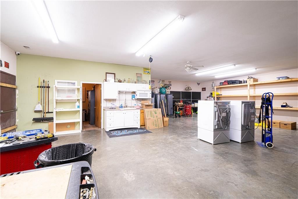 3619 Messanie Street — photo 8