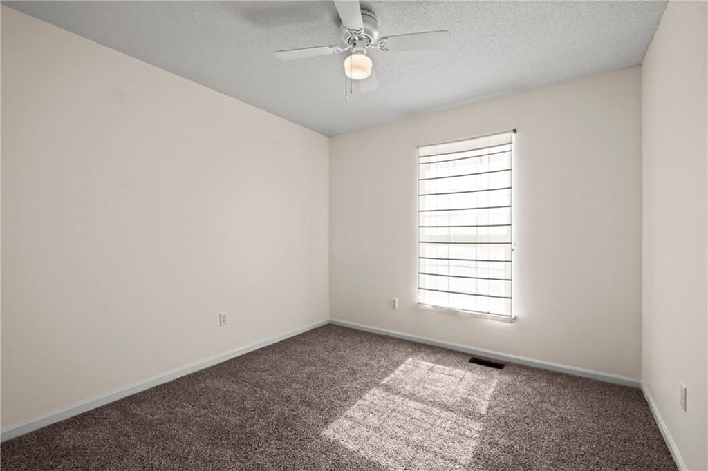 11231 N Madison Avenue — photo 20