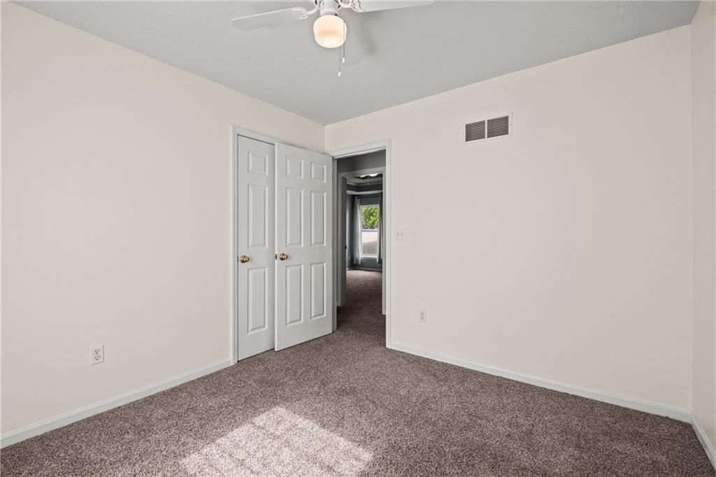 11231 N Madison Avenue — photo 21
