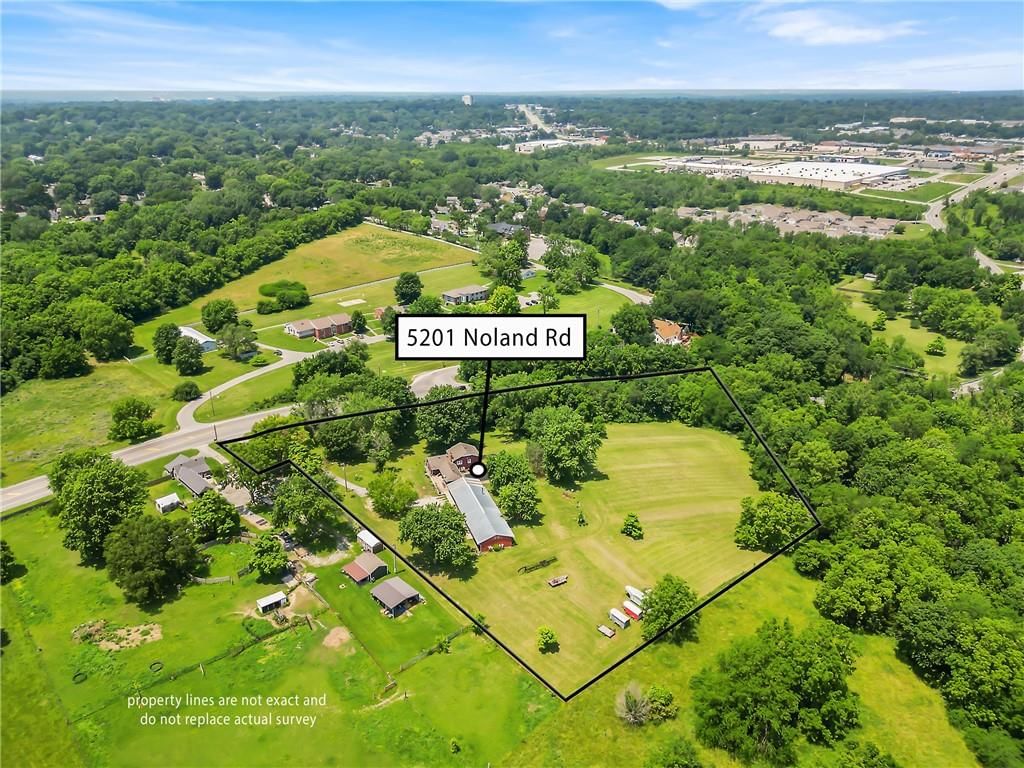 Photo 6 of 47 - 5201 Noland Road