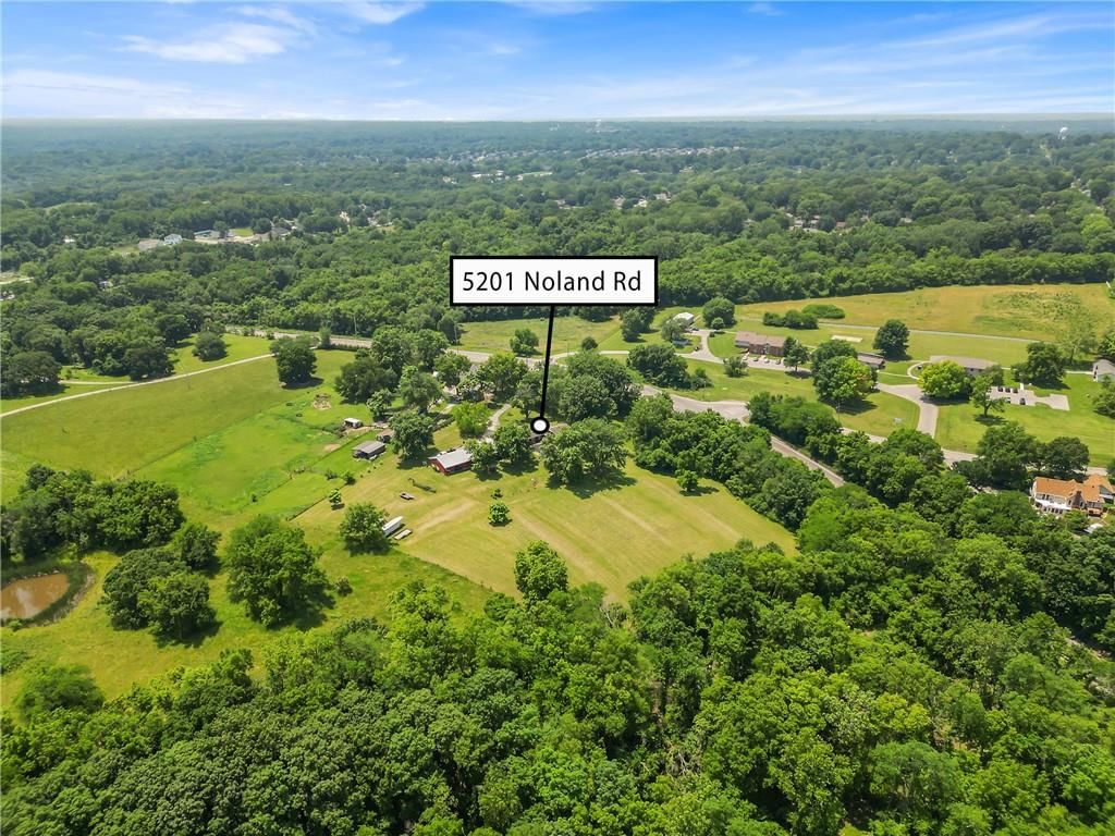 Photo 7 of 47 - 5201 Noland Road