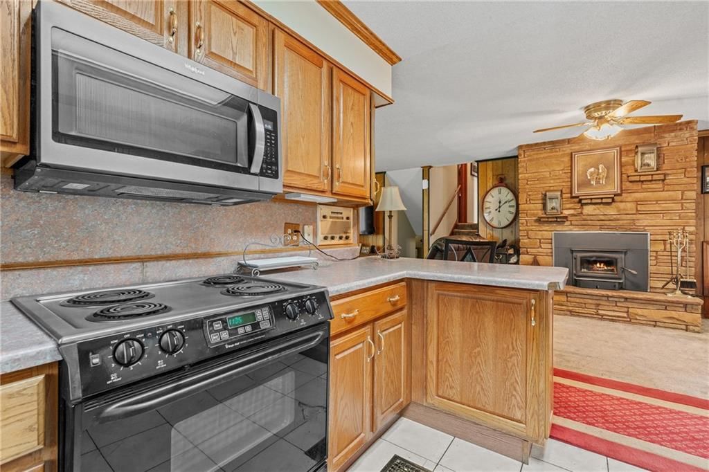Photo 15 of 47 - 5201 Noland Road