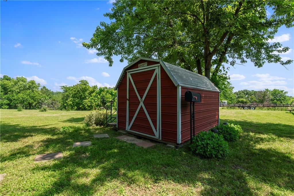 Photo 43 of 47 - 5201 Noland Road