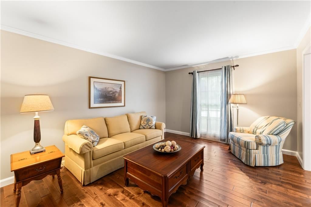 16362 W Briarwood Court — photo 9