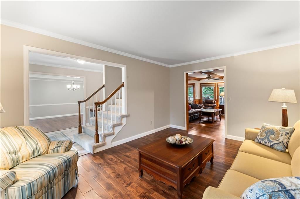 16362 W Briarwood Court — photo 11