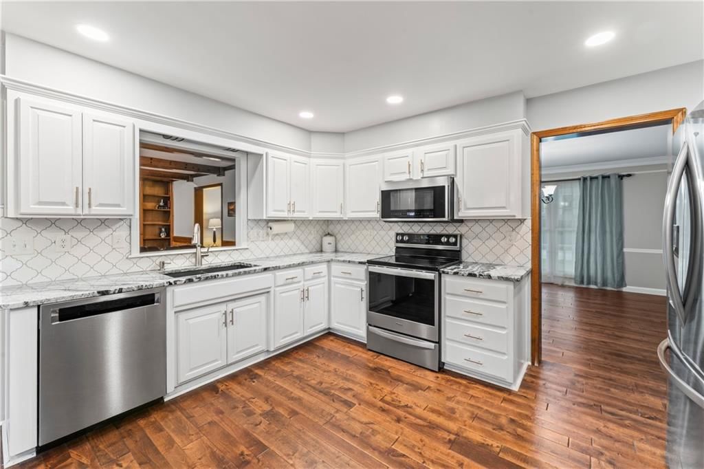 16362 W Briarwood Court — photo 12