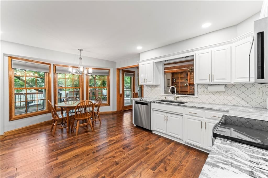 16362 W Briarwood Court — photo 15