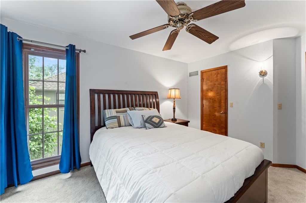 16362 W Briarwood Court — photo 35