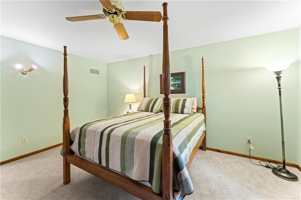 16362 W Briarwood Court — photo 38
