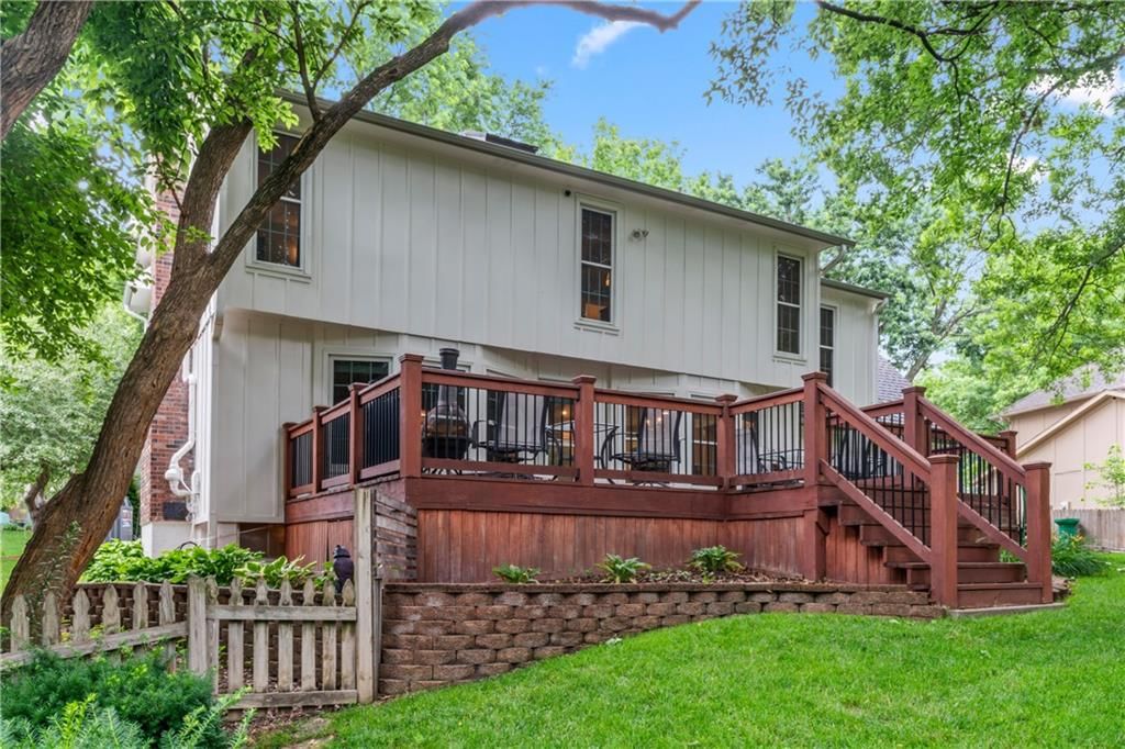 16362 W Briarwood Court — photo 44