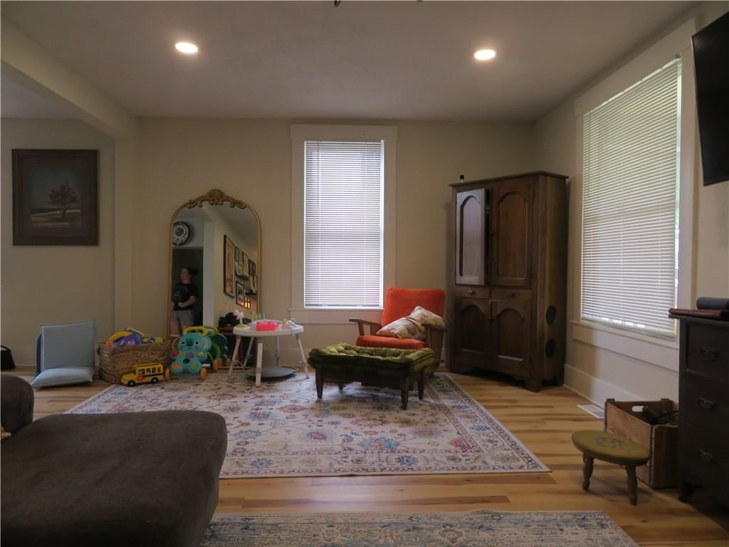 205 W Wea Street — photo 6