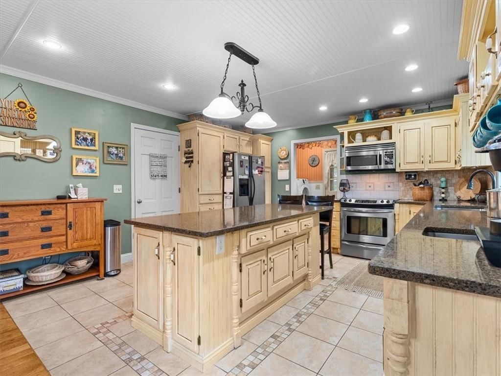 5901 NE Palomino Drive — photo 11