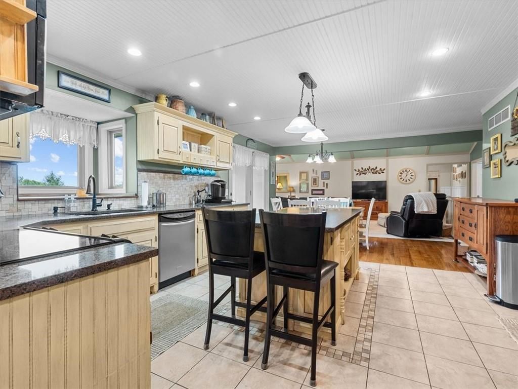 5901 NE Palomino Drive — photo 13