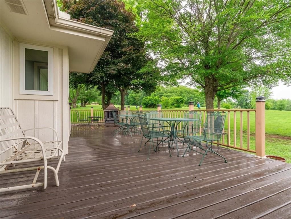 5901 NE Palomino Drive — photo 32