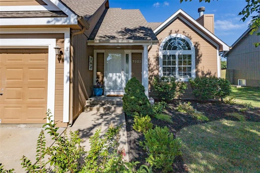 7503 N LEWIS Avenue — photo 3