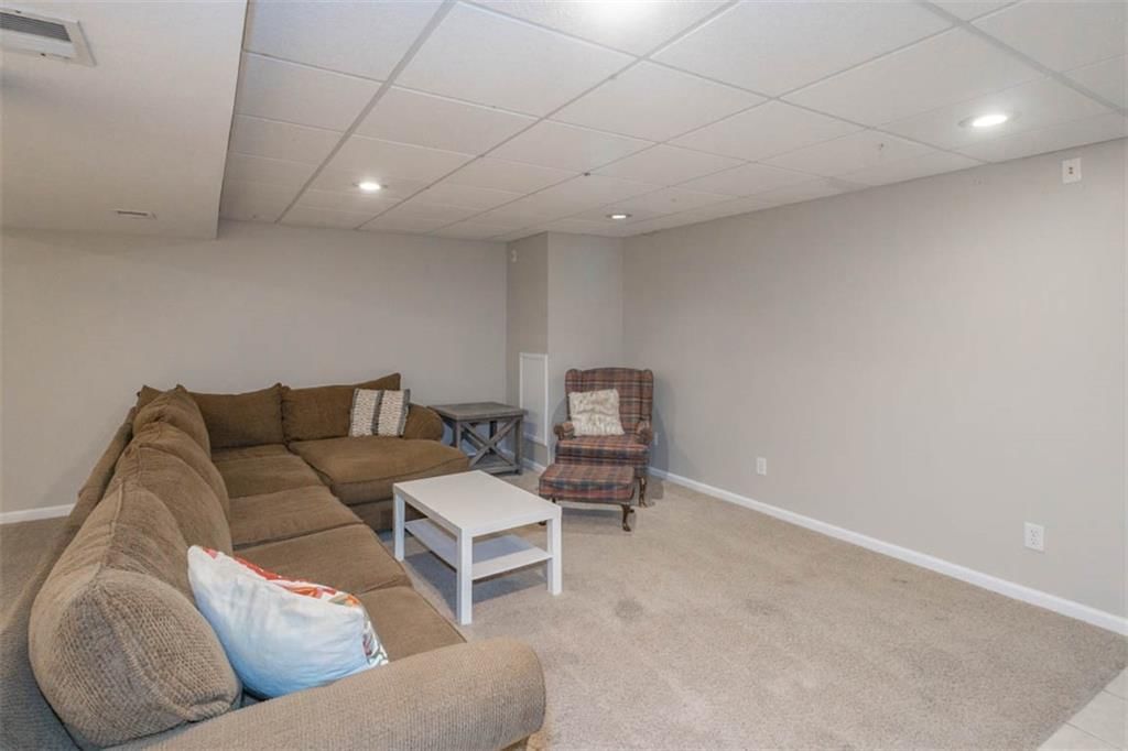 7503 N LEWIS Avenue — photo 24