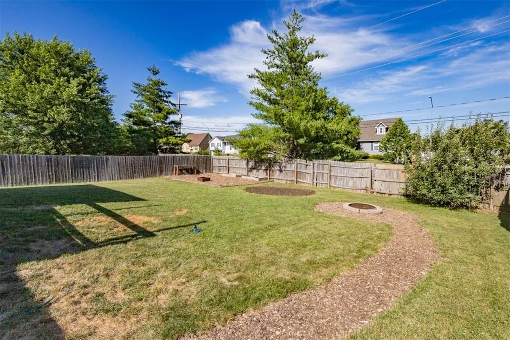 7503 N LEWIS Avenue — photo 32