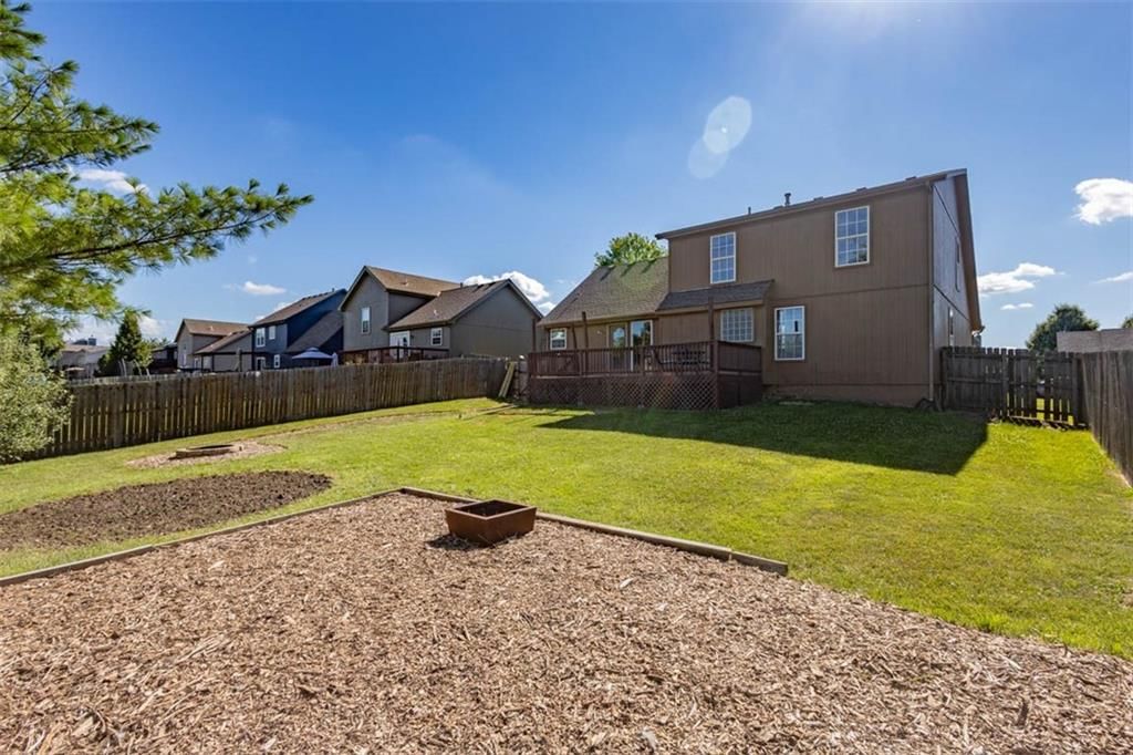 7503 N LEWIS Avenue — photo 36