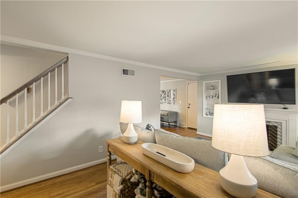 4820 W 78th Terrace — photo 5