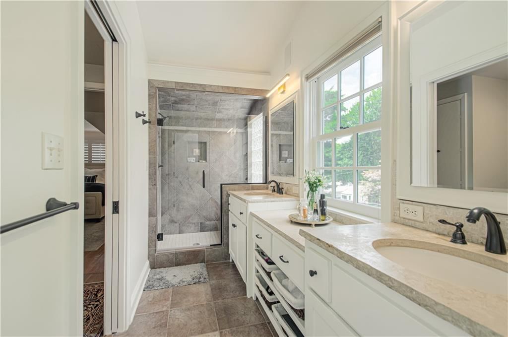 4820 W 78th Terrace — photo 25