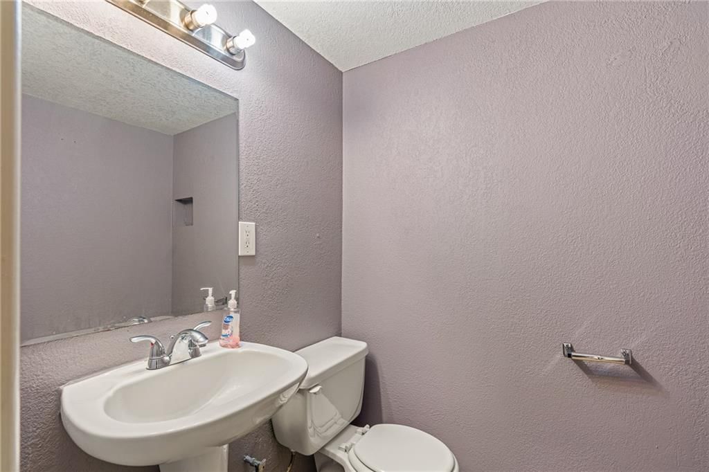 11926 SYCAMORE Avenue — photo 30