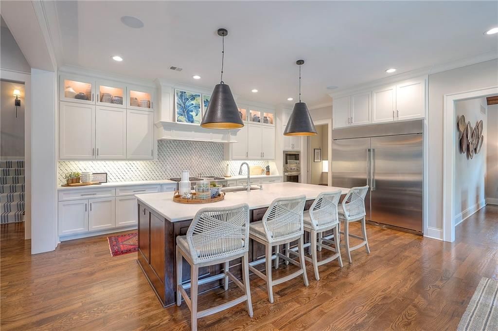 9001 Lee Boulevard — photo 13